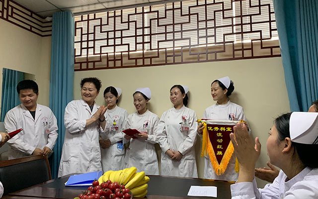 【5.12护士节】u球体育举办茶话会白衣天使受表彰(图6)
