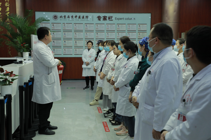 西京动态丨u球体育召开全院工作会议(图7)
